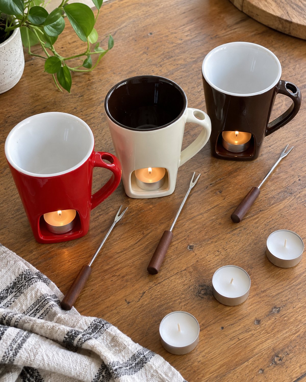 Red, beige and brown mugs